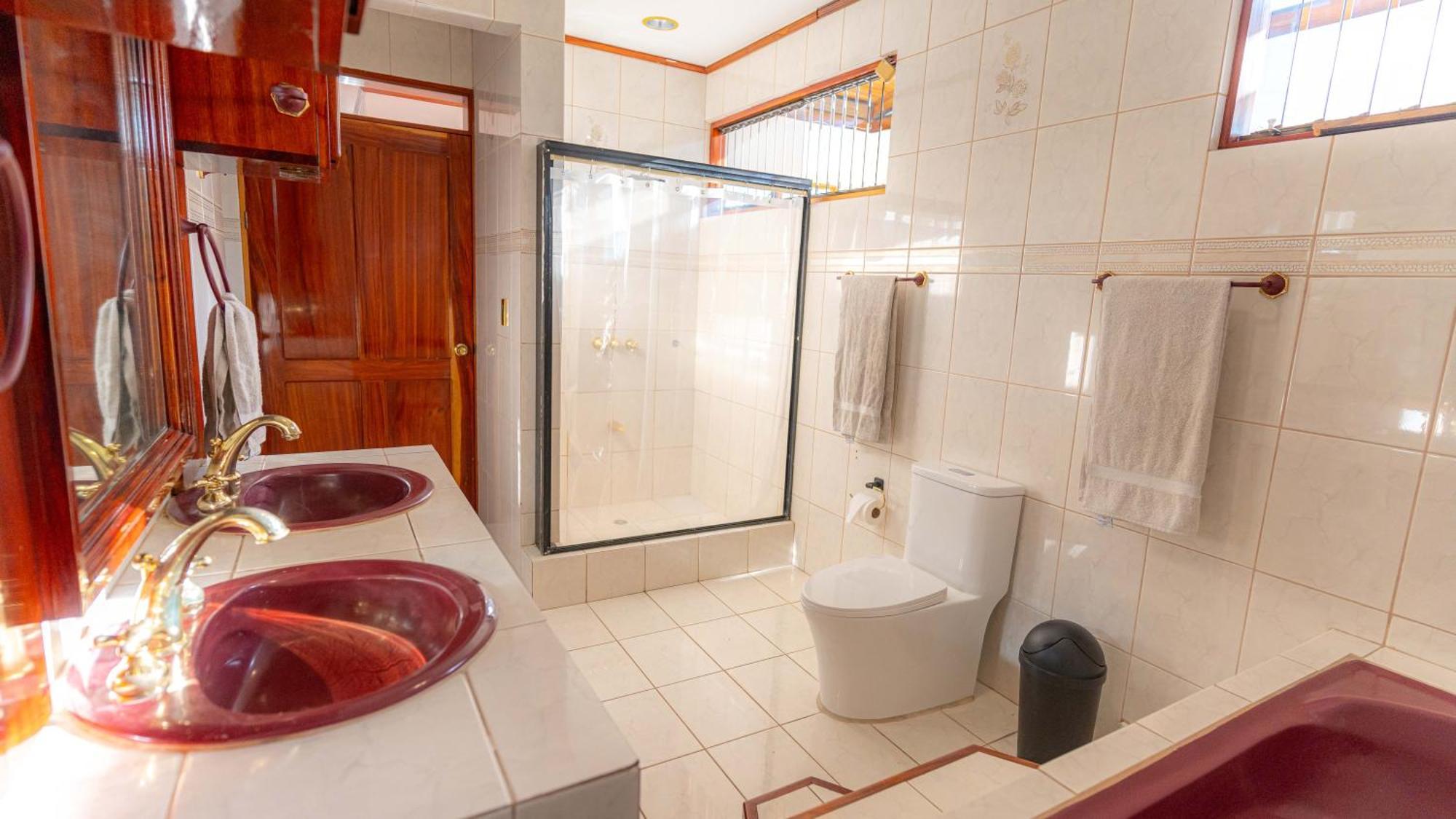 Casa Familiar La Tortuga Bed & Breakfast Heredia Dış mekan fotoğraf