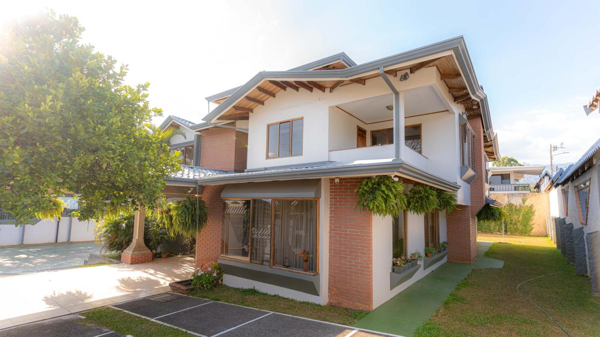 Casa Familiar La Tortuga Bed & Breakfast Heredia Dış mekan fotoğraf